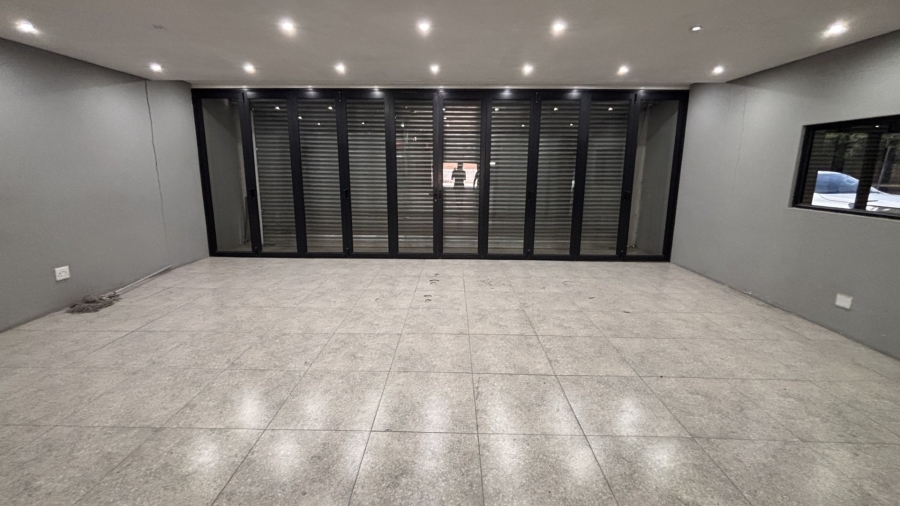 To Let Commercial Property for Rent in Oos Einde Free State